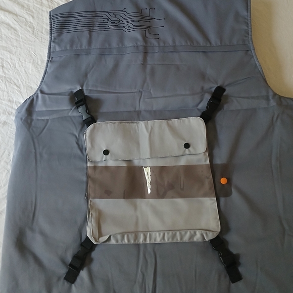The Hideout Clothing YK Tech Utility Puffer Vest Grey Size XXL Large - Picture 3 of 5